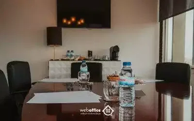 Considerações a Ter ao Escolher uma Sala de Reuniões