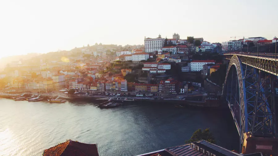 Como alugar escritórios no Porto e em Gaia